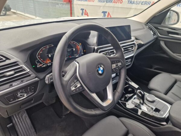 BMW X3 sDrive18d 48V 07/2023 - immagine 14