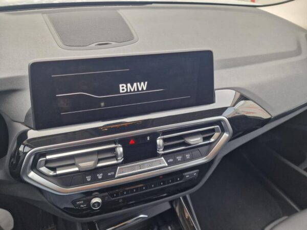 BMW X3 sDrive18d 48V 07/2023 - immagine 16