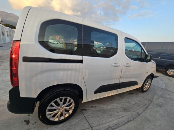 FIAT Doblo Doblò 1.5 BlueHdi 130CV Combi N1 03/2024 - immagine 6